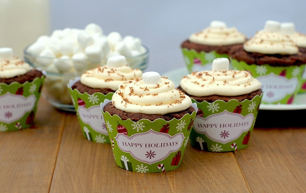 http://031b7b3.netsolhost.com/WordPress/wp-content/uploads/2012/12/hot-cocoa-cupcakes-2.jpg